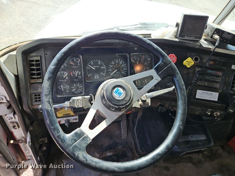 image for item EI3526 1995 Volvo Autocar dump truck