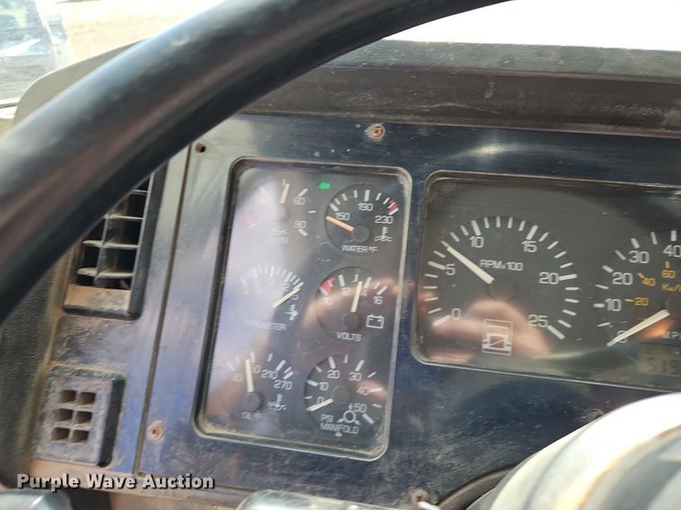 image for item EI3526 1995 Volvo Autocar dump truck