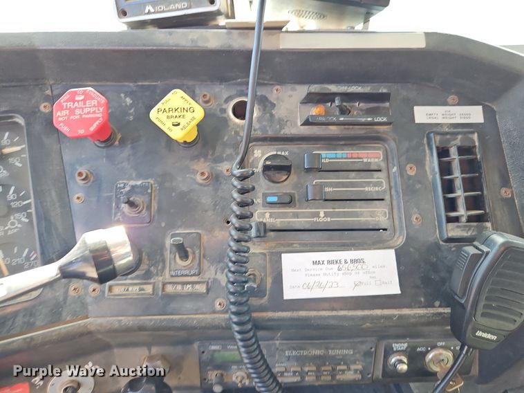 image for item EI3526 1995 Volvo Autocar dump truck