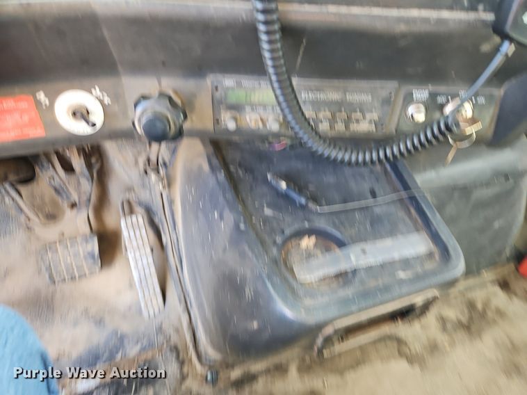 image for item EI3526 1995 Volvo Autocar dump truck