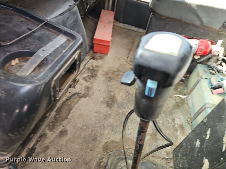 image for item EI3526 1995 Volvo Autocar dump truck