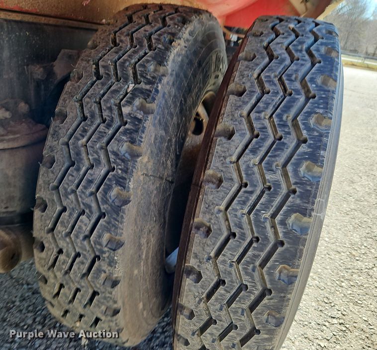 image for item EI3526 1995 Volvo Autocar dump truck