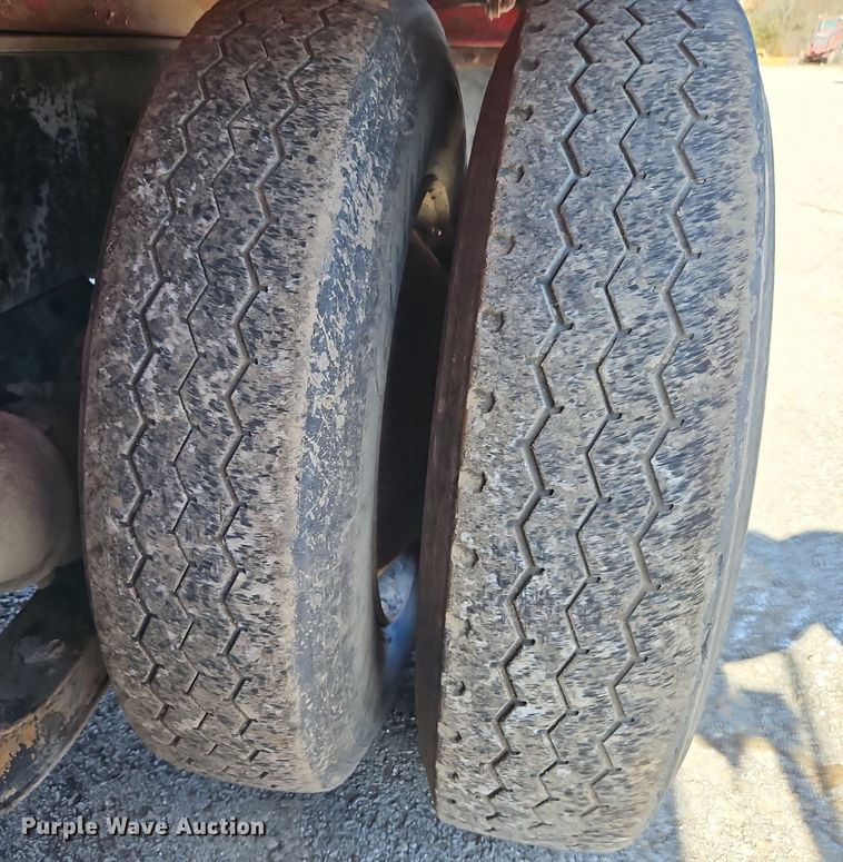 image for item EI3526 1995 Volvo Autocar dump truck