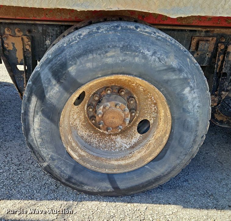 image for item EI3526 1995 Volvo Autocar dump truck