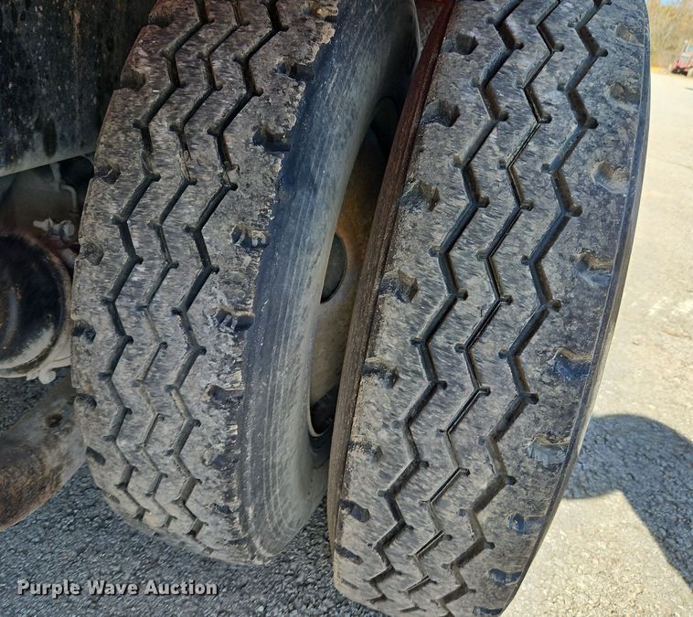 image for item EI3526 1995 Volvo Autocar dump truck