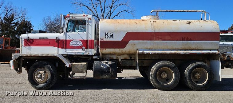 image for item EI3527 1974 Kenworth  water truck