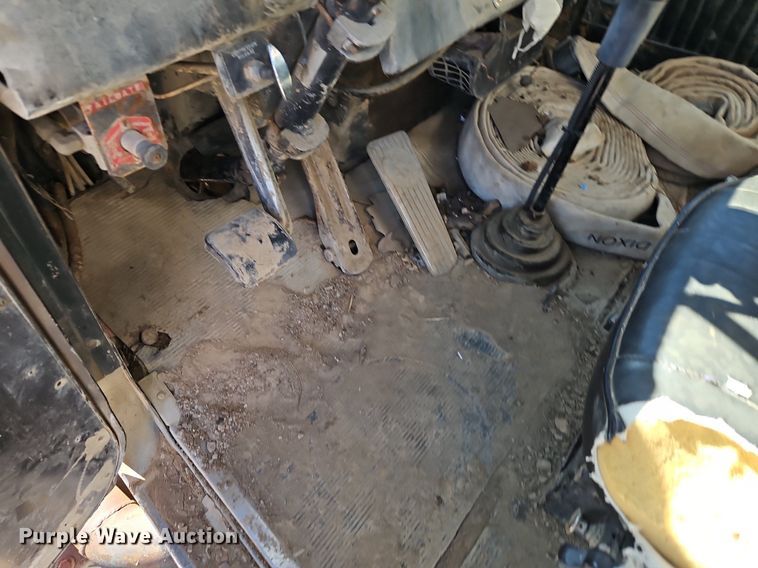 image for item EI3527 1974 Kenworth  water truck