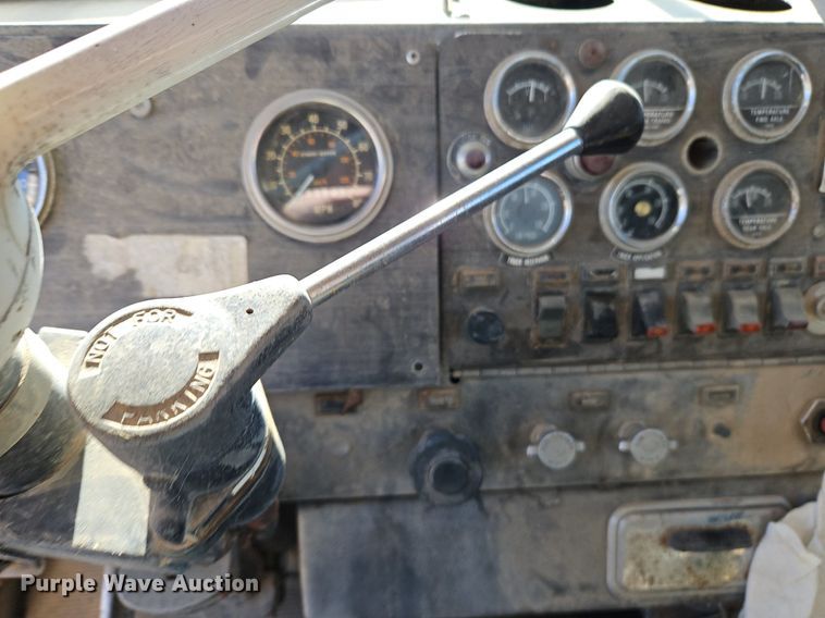 image for item EI3527 1974 Kenworth  water truck