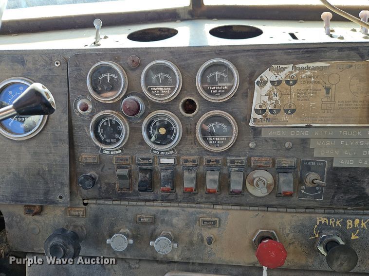 image for item EI3527 1974 Kenworth  water truck