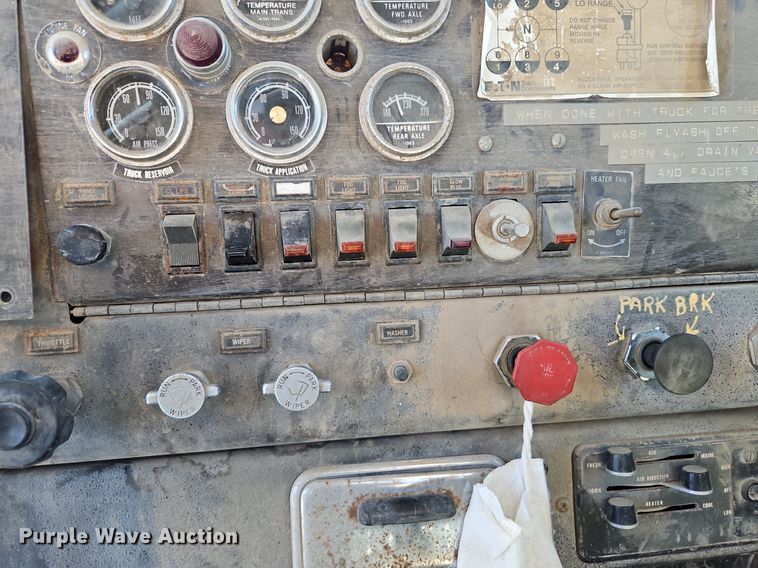 image for item EI3527 1974 Kenworth  water truck