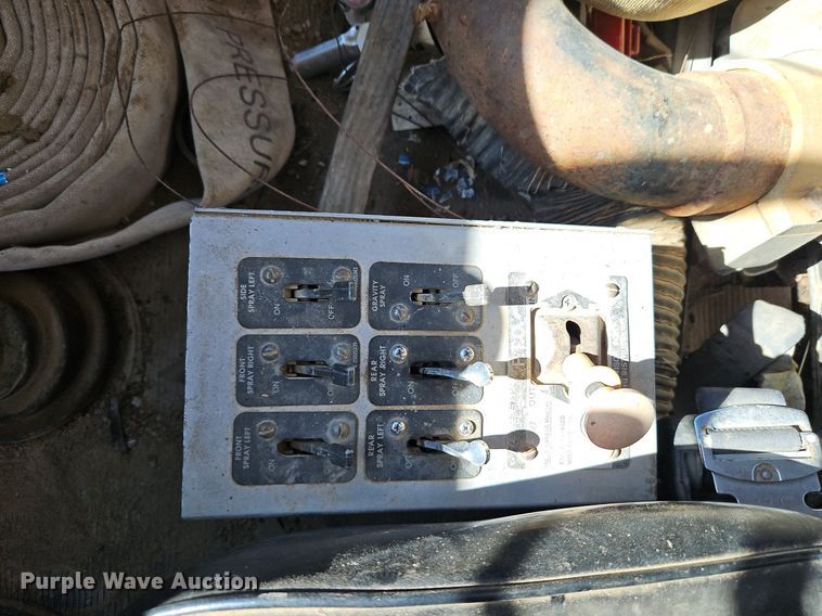 image for item EI3527 1974 Kenworth  water truck