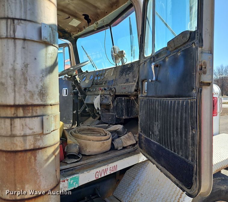 image for item EI3527 1974 Kenworth  water truck