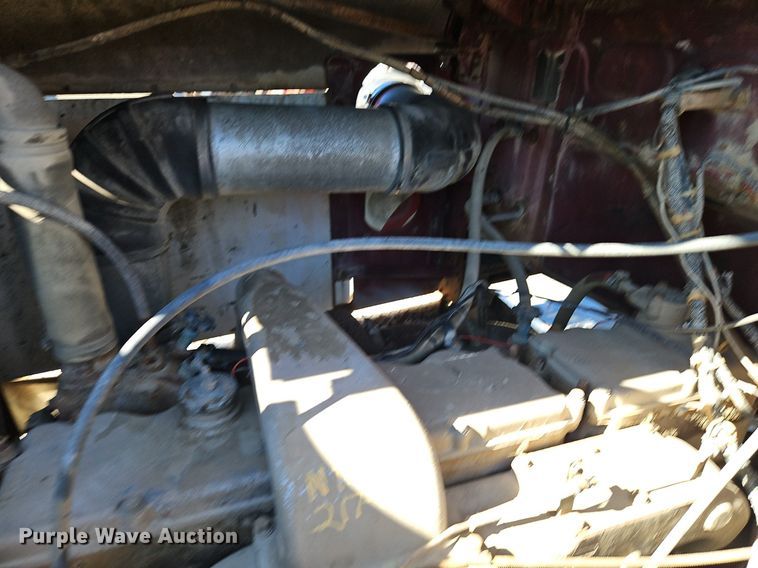 image for item EI3527 1974 Kenworth  water truck