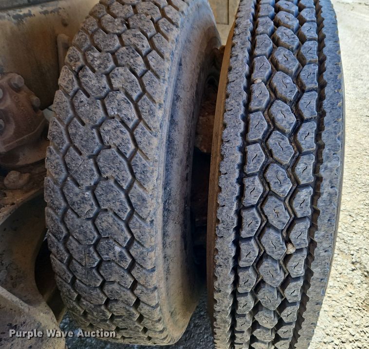 image for item EI3527 1974 Kenworth  water truck