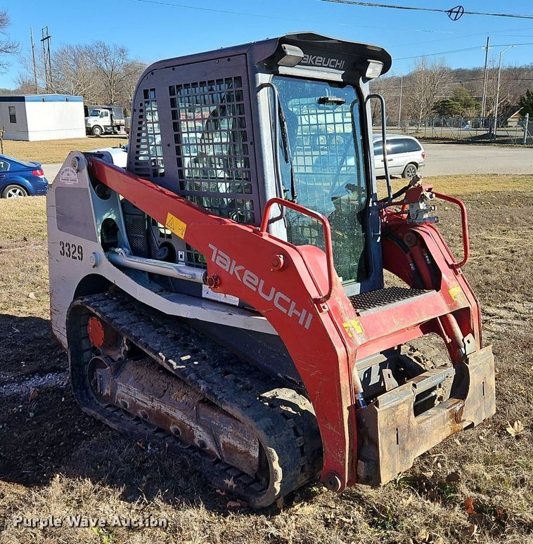 image for item EI3532 2015 Takeuchi  TL8 tracked skid steer loader
