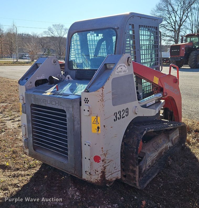 image for item EI3532 2015 Takeuchi  TL8 tracked skid steer loader