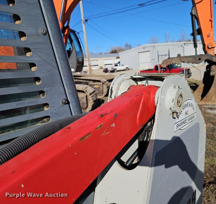 image for item EI3532 2015 Takeuchi  TL8 tracked skid steer loader