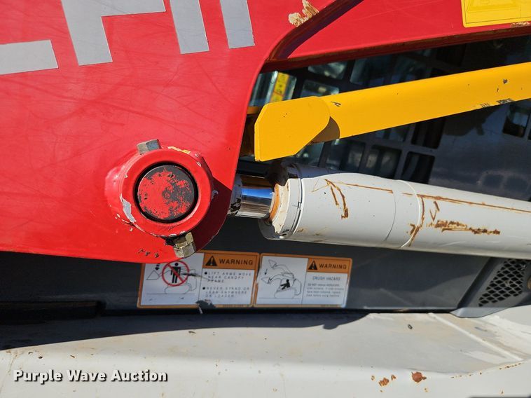 image for item EI3532 2015 Takeuchi  TL8 tracked skid steer loader