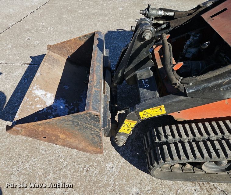 image for item EI3574 2016 Ditch Witch SK752 compact utility loader