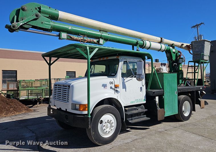 image for item EI3575 2000 International 4700 bucket truck