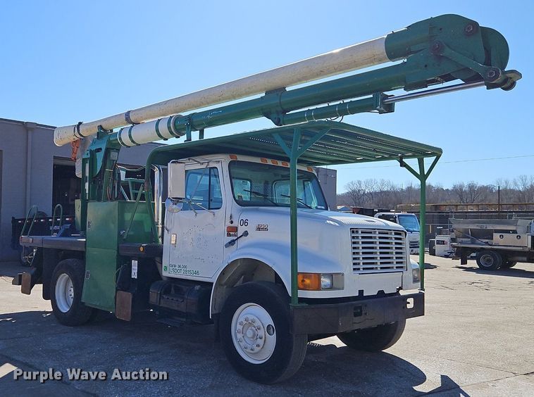 image for item EI3575 2000 International 4700 bucket truck