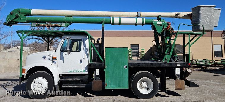 image for item EI3575 2000 International 4700 bucket truck
