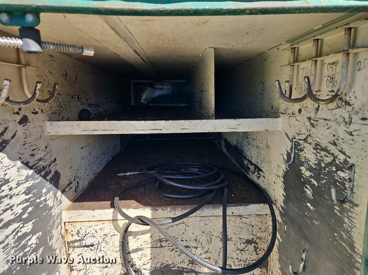 image for item EI3575 2000 International 4700 bucket truck