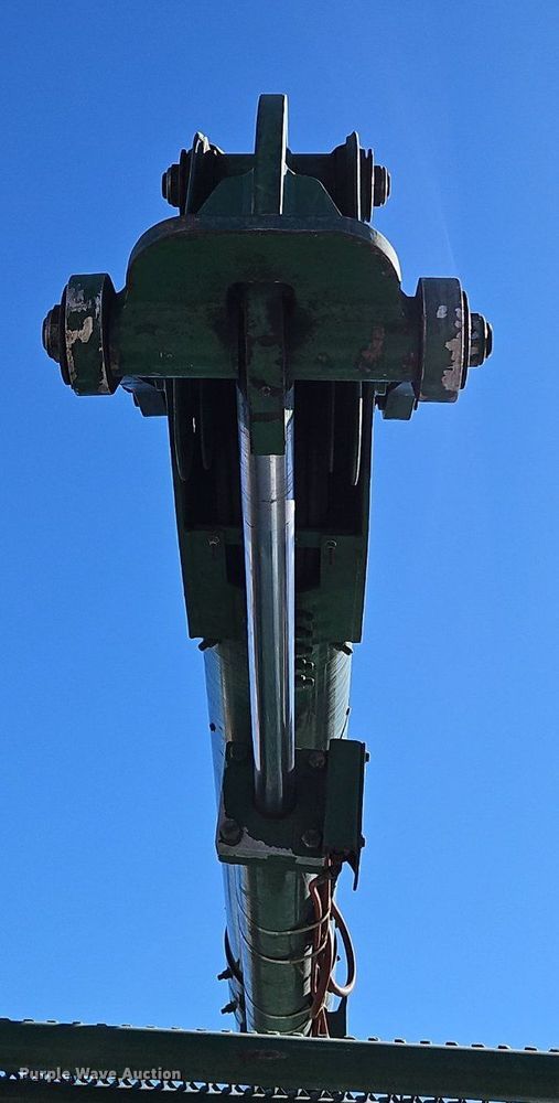 image for item EI3575 2000 International 4700 bucket truck