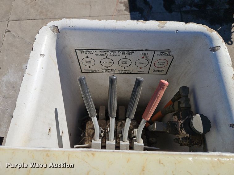 image for item EI3575 2000 International 4700 bucket truck