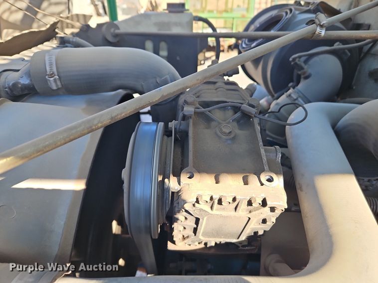 image for item EI3575 2000 International 4700 bucket truck