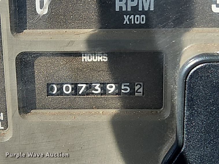 image for item EI3575 2000 International 4700 bucket truck