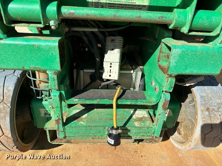 image for item EJ0266 2012 JLG 1930 ES scissor lift