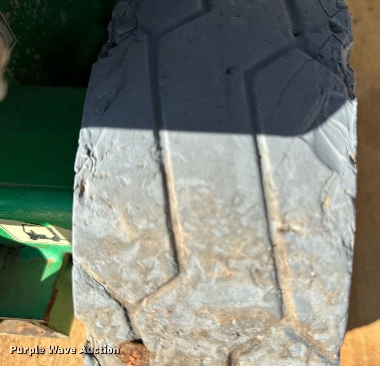 image for item EJ0266 2012 JLG 1930 ES scissor lift