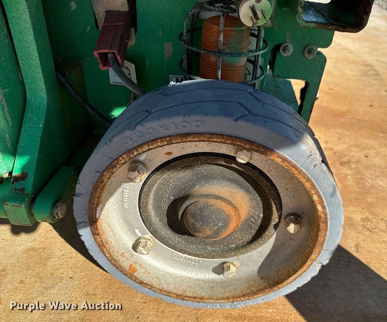 image for item EJ0266 2012 JLG 1930 ES scissor lift