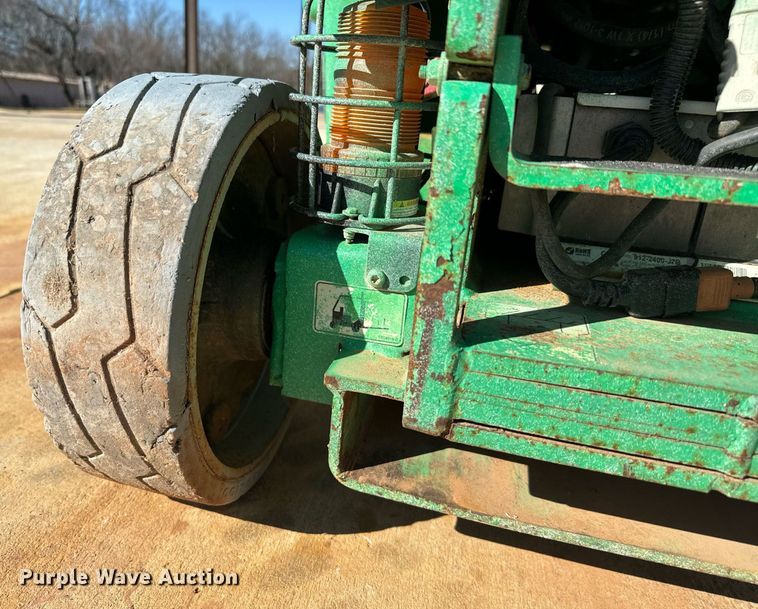 image for item EJ0266 2012 JLG 1930 ES scissor lift