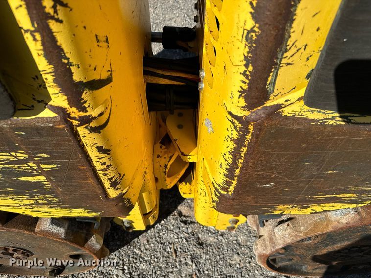 image for item EJ0271 Bomag  BMP8500 trench compactor