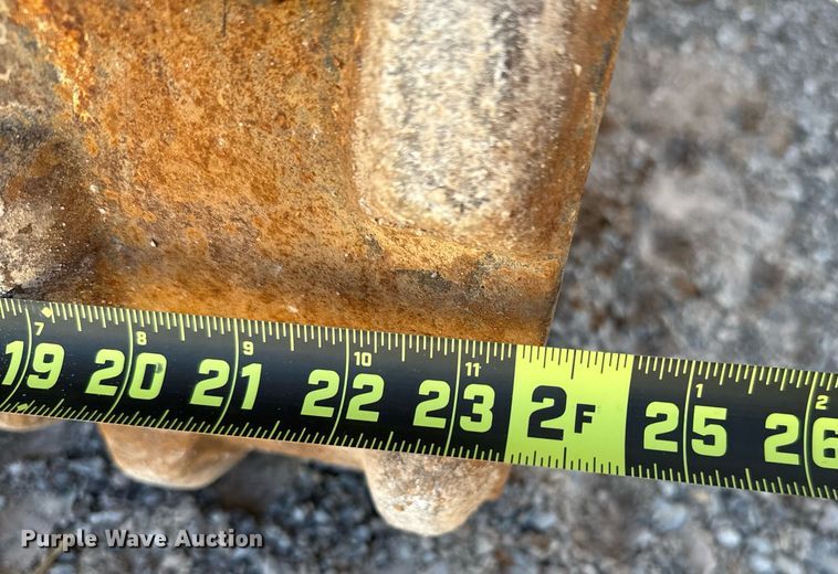 image for item EJ0271 Bomag  BMP8500 trench compactor