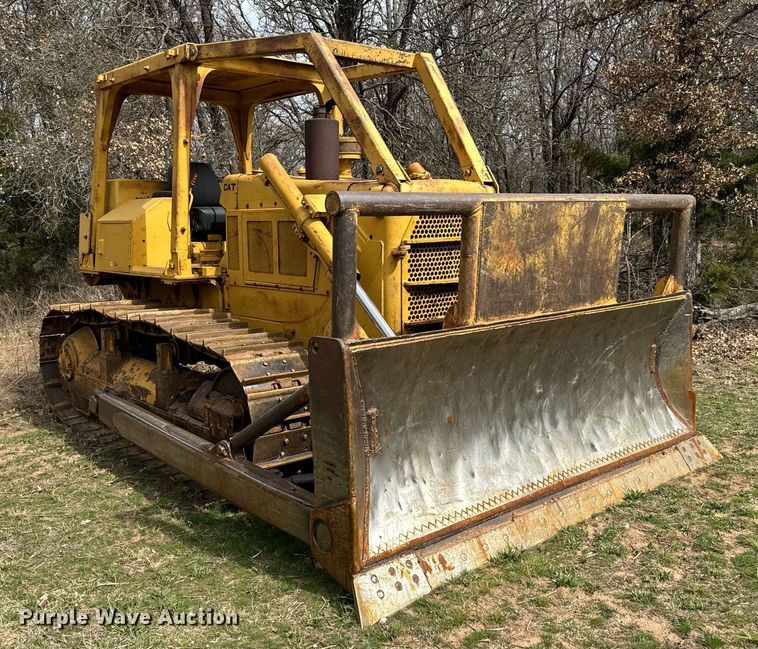 image for item EJ0284 1977 Caterpillar  D6D dozer