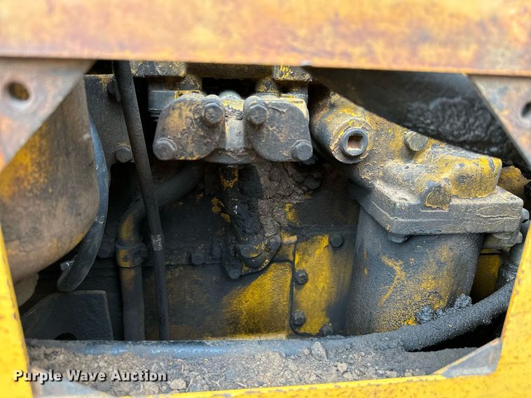image for item EJ0284 1977 Caterpillar  D6D dozer