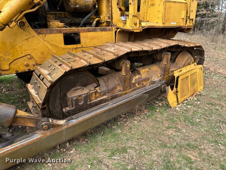 image for item EJ0284 1977 Caterpillar  D6D dozer