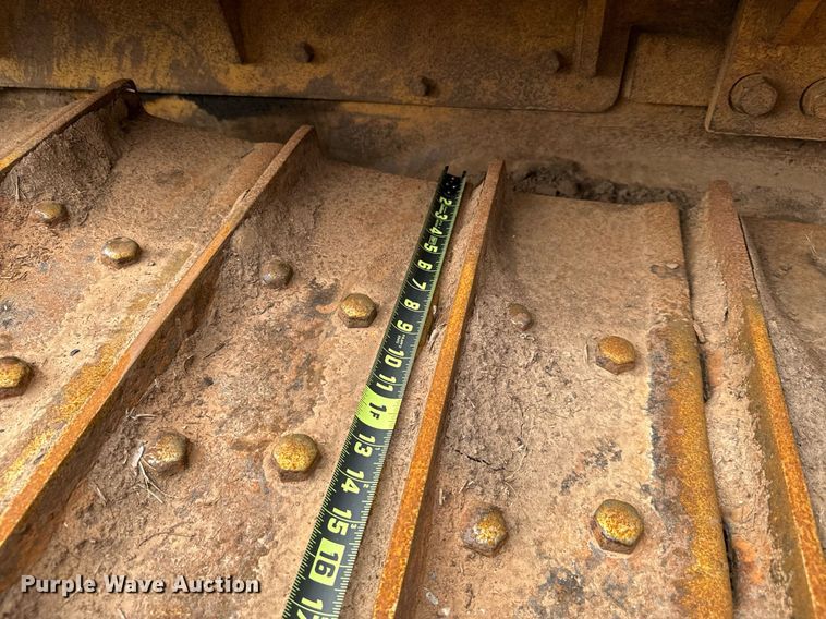 image for item EJ0284 1977 Caterpillar  D6D dozer