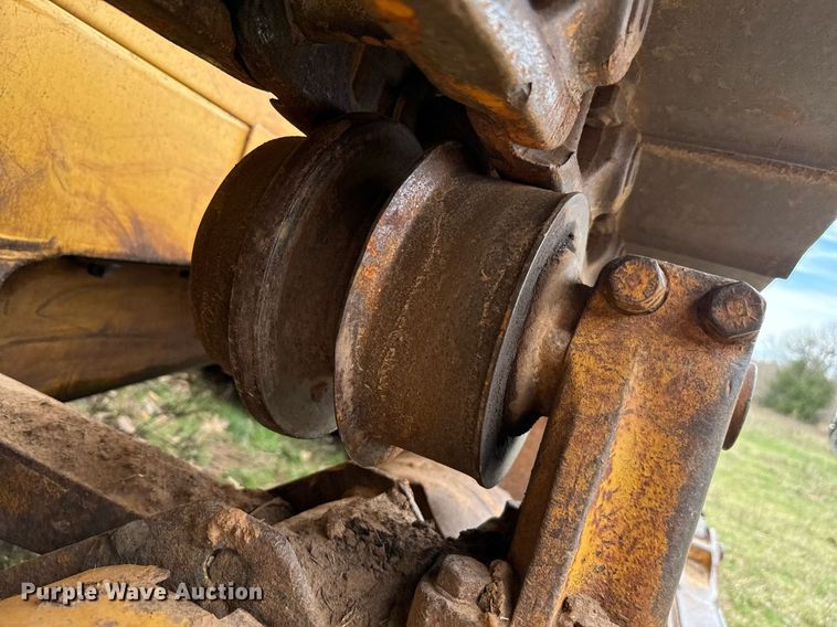 image for item EJ0284 1977 Caterpillar  D6D dozer