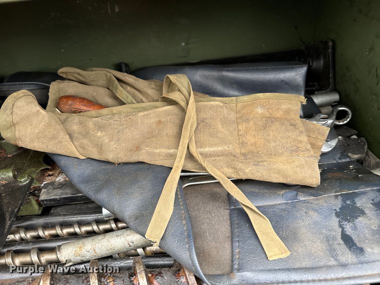 image for item EJ0304 Freightliner Unimog FLU419 emplacement excavator