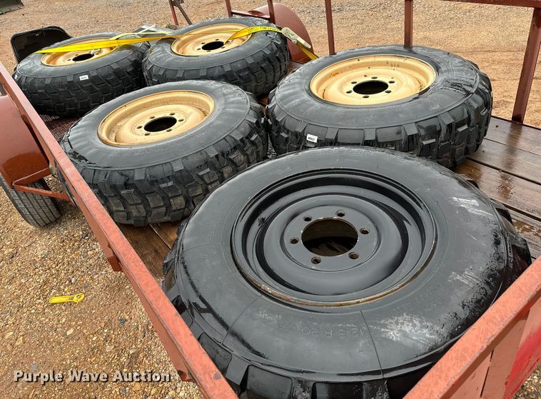 image for item EJ0304 Freightliner Unimog FLU419 emplacement excavator