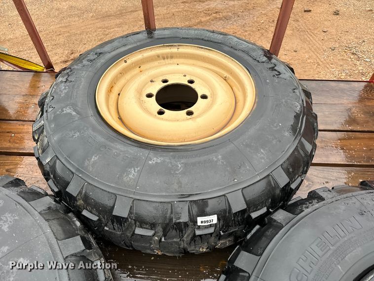 image for item EJ0304 Freightliner Unimog FLU419 emplacement excavator