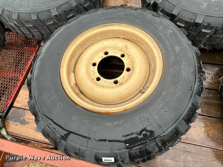 image for item EJ0304 Freightliner Unimog FLU419 emplacement excavator