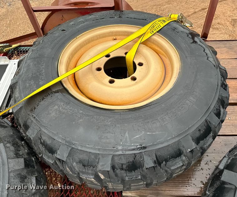 image for item EJ0304 Freightliner Unimog FLU419 emplacement excavator