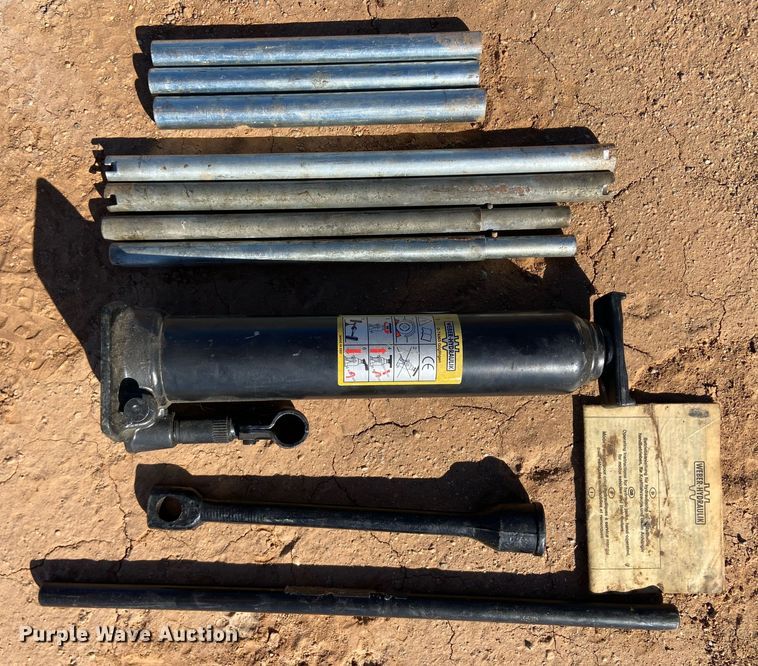 image for item EJ0304 Freightliner Unimog FLU419 emplacement excavator