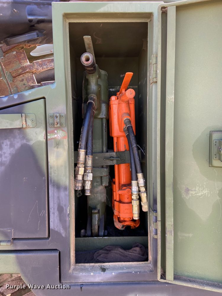 image for item EJ0304 Freightliner Unimog FLU419 emplacement excavator