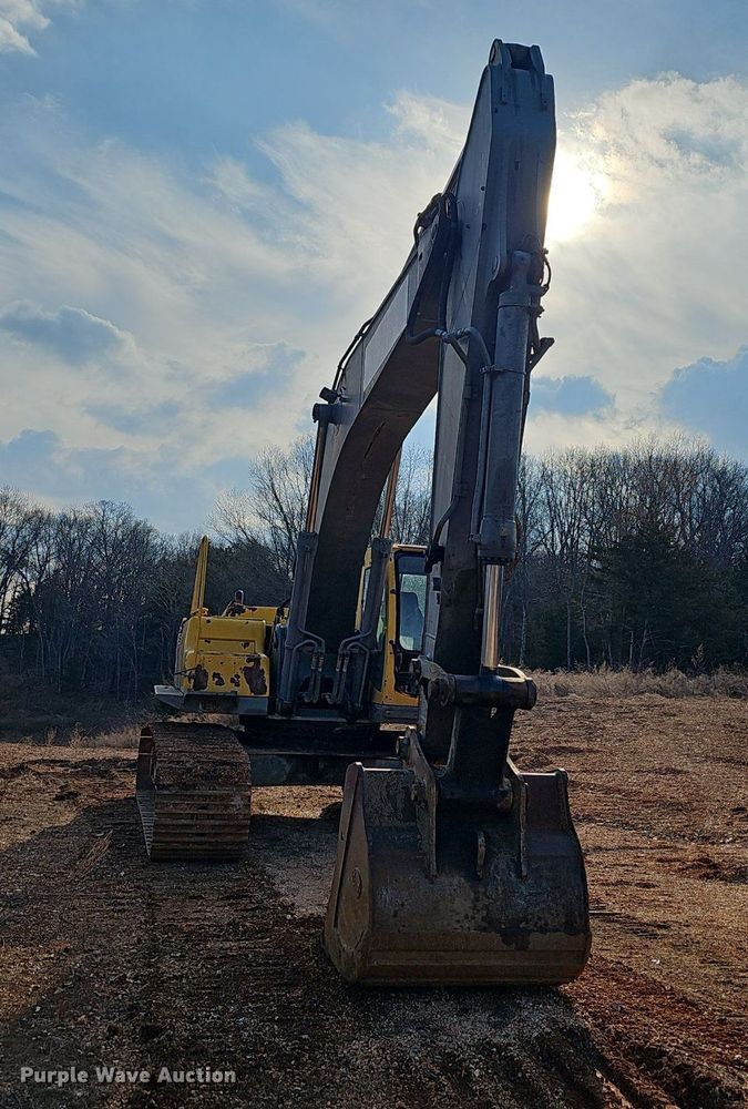 image for item EJ5921 2001 Volvo  EC290LC  excavator